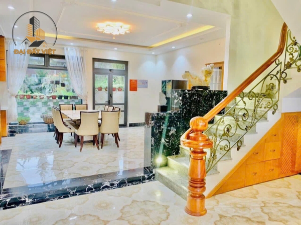 Bán Biệt Thự Thông Thoáng Đường Ngô Tất Tố, P8, Đà Lạt