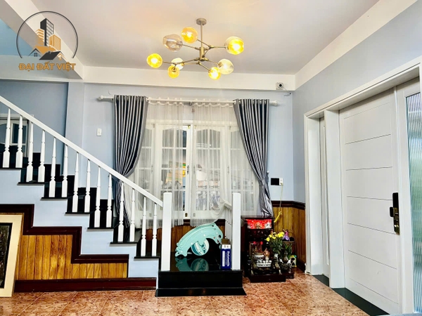 Bán Nhà Sang Trọng View Trực Diện Đường 3/4, P3, Đà Lạt