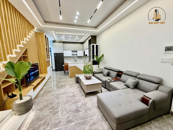 BÁN NHÀ 3 TẦNG CỔ LOA MỚI XÂY - TRUNG TÂM ĐÀ LẠT - VIEW THÀNH PHỐ