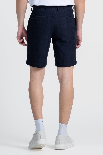 Quần Short Nam Khaki Trên Gối