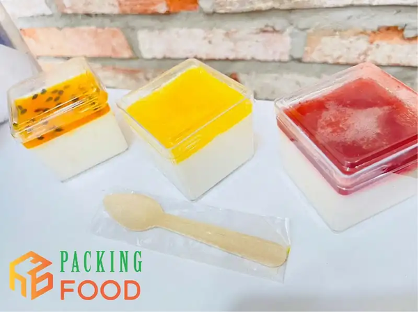 cốc nhựa vuông mousse 5550