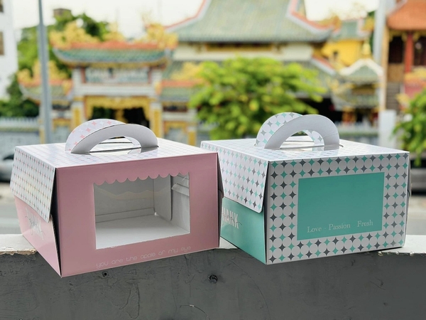 hộp-bánh-kem-quai-xách