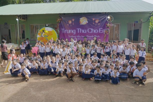 TRUNG THU CHO EM - HÀNH TRÌNH NHỎ, YÊU THƯƠNG LỚN