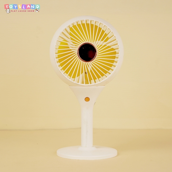XM66-33  HỘP QUẠT BÀN PIN + SẠC USB   Desktop USB Charging Fan - TRẮNG