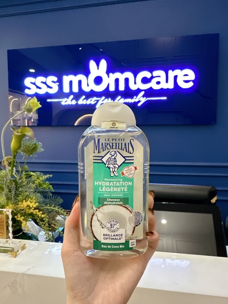 Dầu Gội Cấp Ẩm Chuyên Sâu 97% Hữu Cơ Le Petit Marseillais 250ml