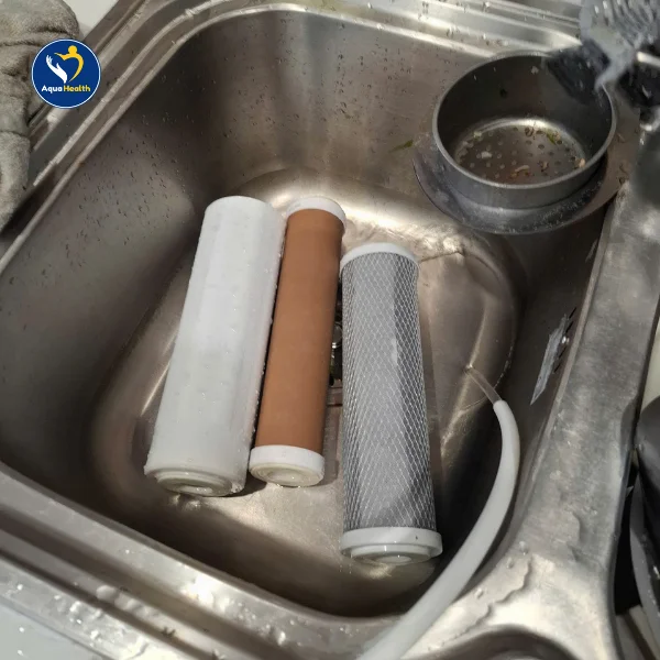 Hướng dẫn sửa máy lọc nước bị ngập nước - Hệ thống lõi lọc bị nhiễm khuẩn