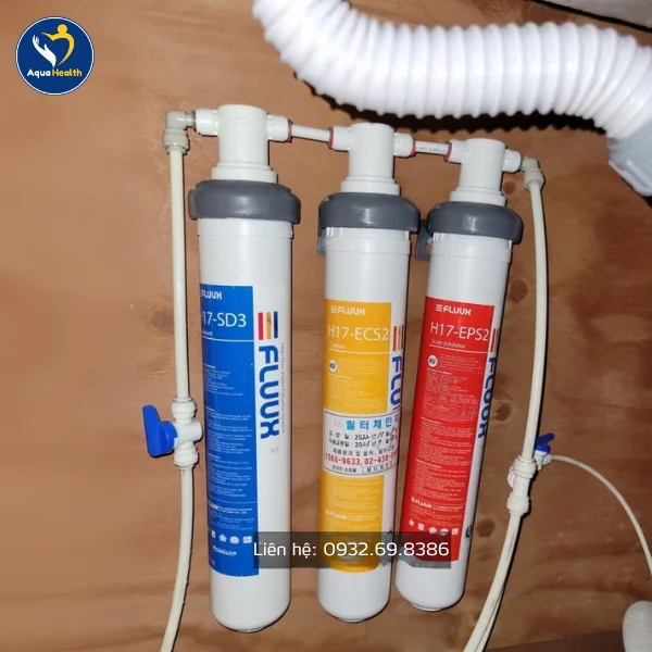 Hình ảnh lắp đặt thực tế bộ lọc đầu nguồn Chungho FLUUX 3 tại quán cà phê