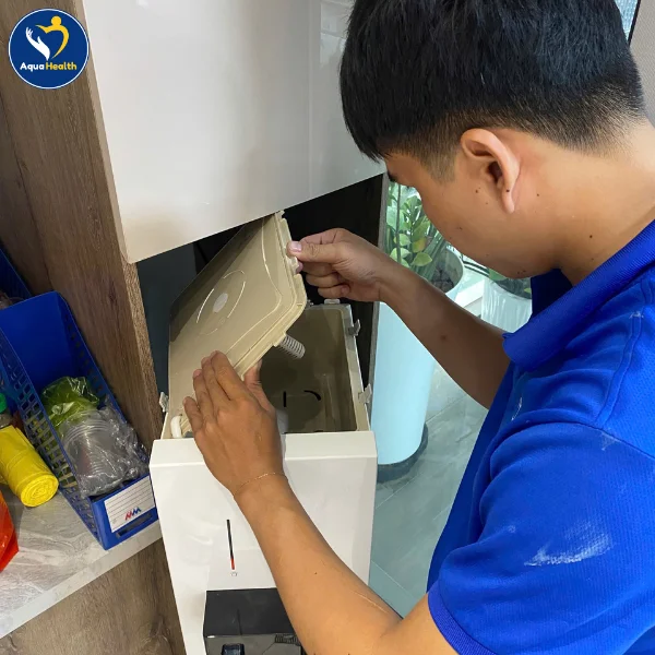 Dịch vụ sửa máy lọc nước sẽ đánh giá và kiểm tra tình trạng máy
