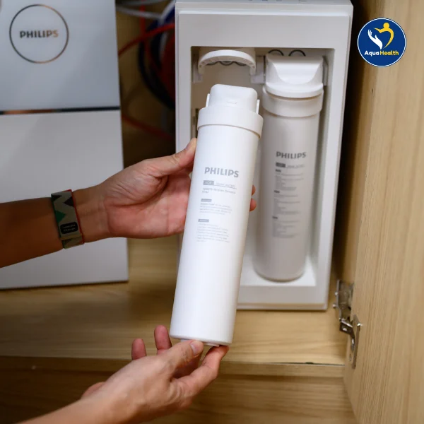 Máy lọc nước RO Phlips AUT7005/97- Lõi CP+PP loại bỏ các tạp chất có kích thước lớn