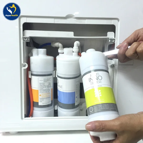 Thay lõi bảo dưỡng máy lọc nước Coway chính hãng