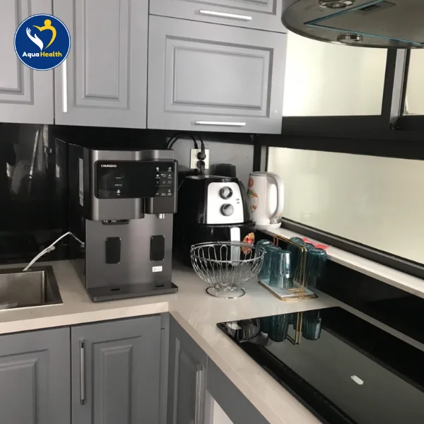 máy lọc nước khử trùng sanita -Thiết kế nhỏ gọn, hiện đại