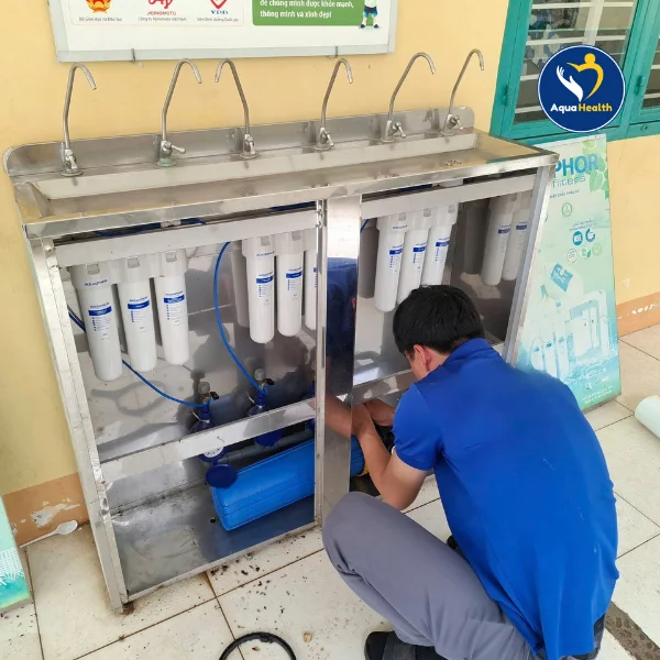 Máy lọc nước bán công nghiệp được lắp đặt tại các trường học