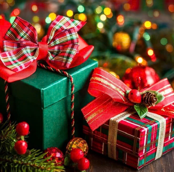 Nên tặng quà giáng sinh gì cho bạn gái mới quen?