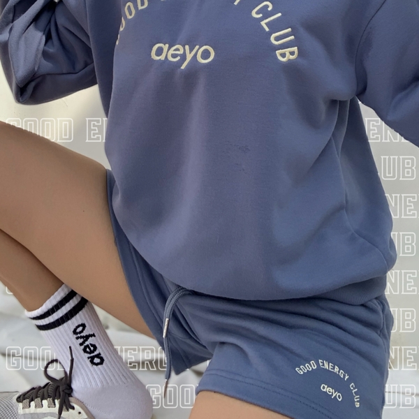 Quần Short From rộng Chất Liệu Nỉ Cotton, màu xanh và màu be