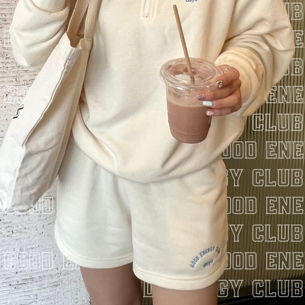 Quần Short From rộng Chất Liệu Nỉ Cotton, màu xanh và màu be