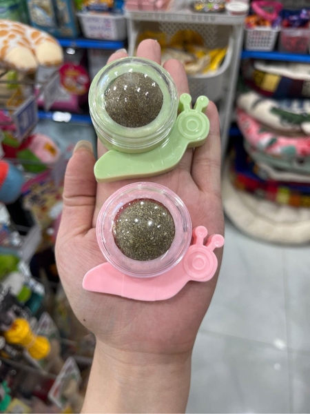 Cỏ Mèo Gắn Tường Xoay Hình Đồ Chơi Cho Mèo