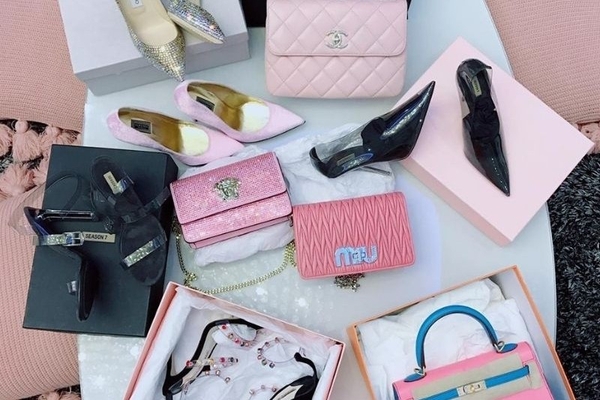 Hàng Like Auth là gì? Có nên mua hàng Like Authentic không?