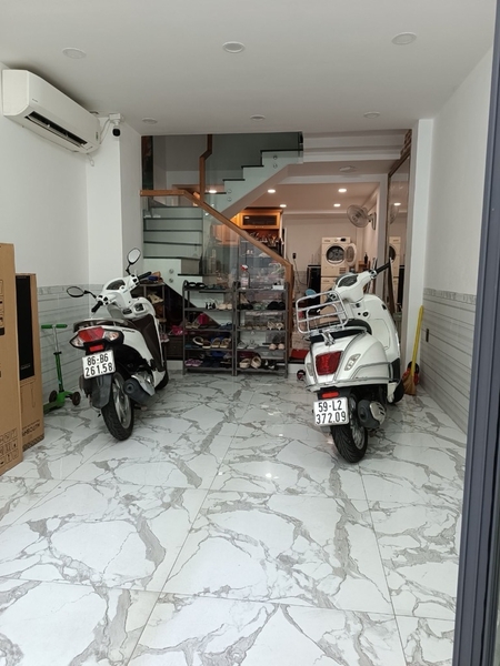 *CHÍNH CHỦ BÁN NHÀ HXH 66/28B NHIÊU TỨ 5 TẦNG DT 39M2 CHỈ 9.2 TỶ