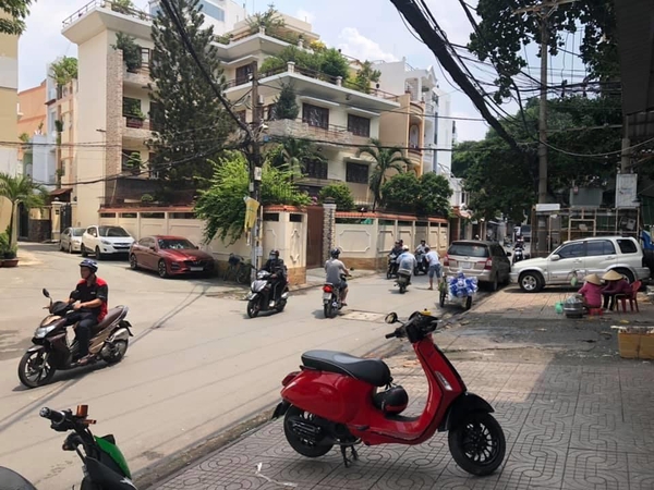 *CHÍNH CHỦ BÁN NHÀ B001 CHUNG CƯ TRẦN KẾ XƯƠNG DT 80M2 CHỈ 6.11 TỶ