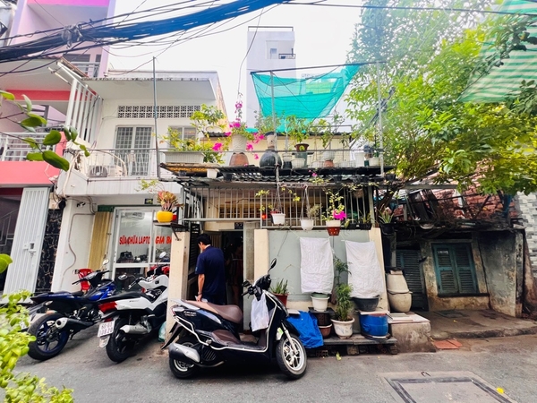 *CHÍNH CHỦ BÁN NHÀ MẶT TIỀN 57 NGÔ THỜI NHIỆM PHÚ NHUẬN DT 47M2 CHỈ 7.2 TỶ