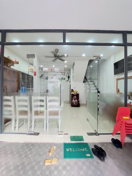 *CHÍNH CHỦ BÁN NHÀ MẶT TIỀN 204 NGUYỄN ĐÌNH CHÍNH PHÚ NHUẬN DT 40M2 CHỈ 7.5 TỶ