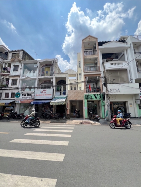 *CHÍNH CHỦ BÁN NHÀ MẶT TIỀN 114 HUỲNH VĂN BÁNH PHÚ NHUẬN 93M2 CHỈ 18.5 TỶ