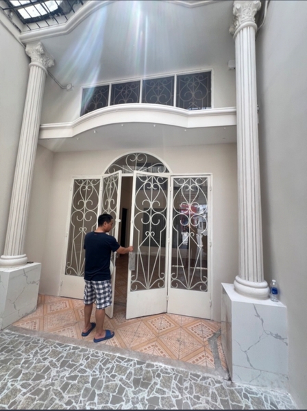*CHÍNH CHỦ BÁN NHÀ MẶT TIỀN 114 HUỲNH VĂN BÁNH PHÚ NHUẬN 93M2 CHỈ 18.5 TỶ