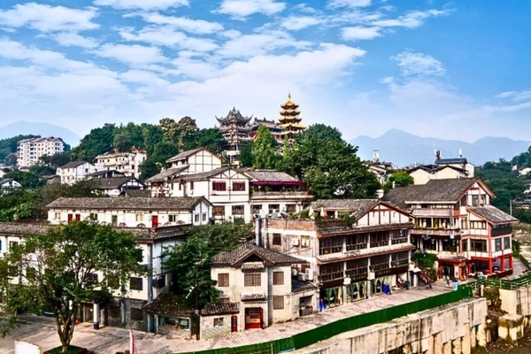 重慶 - 武隆:天生三橋 - 仙女山 - 洪崖洞（四天四夜） TRÙNG KHÁNH - VŨ LONG:THIÊN SINH TAM KIỀU - NÚI TIÊN NỮ - HỒNG NHAI ĐỘNG（4 NGÀY 4 ĐÊM)