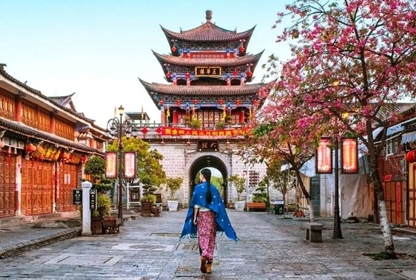 昆明 ：大理 - 麗江 - 香格里拉 - 雪山（六天五夜） 贈送欣賞由名導演「張藝謀」執導的戶外實景表演《印象麗江》 CÔN MINH -  ĐẠI LÝ - LỆ GIANG - SHANGRILA - NÚI TUYẾT（6 NGÀY 5 ĐÊM)