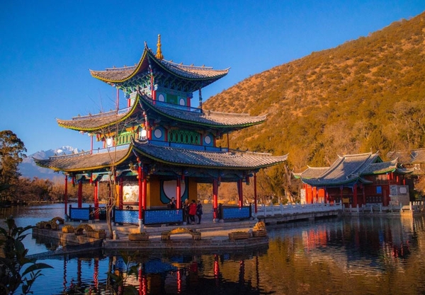 昆明 - 大理 - 麗江 - 香格里拉 - 雪山（六天五夜） CÔN MINH - ĐẠI LÝ - LỆ GIANG - NÚI TUYẾT ( 6 ngày 5 đêm )