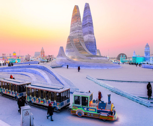 哈爾濱－雪鄉－冰雪節－重慶（七天七夜，特別兩晚雪鄉） CÁP NHĨ TÂN - LÀNG TUYẾT HƯƠNG（2ĐÊM） - LỄ HỘI BĂNG ĐĂNG - TRÙNG KHÁNH（7 NGÀY 7 ĐÊM）