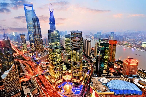 上海 － 三國電影製片廠 － 青山湖 － 武康路（5天4夜） THƯỢNG HẢI - PHIM TRƯỜNG TAM QUỐC THÀNH - HỒ THANH SƠN - PHỐ VŨ KHƯƠNG（5NGÀY 4 ĐÊM ）