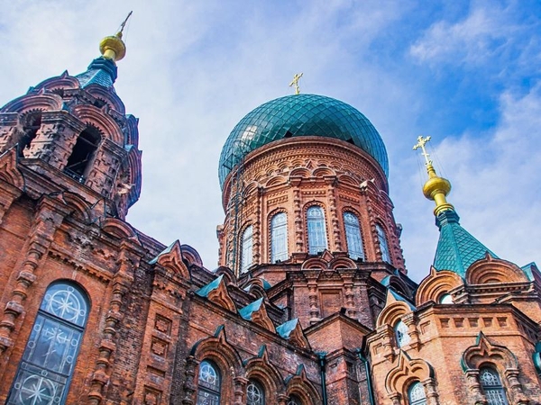 哈爾濱－雪鄉－重慶－大裂谷（七天七夜） CÁP NHĨ TÂN - LÀNG TUYẾT HƯƠNG - TRÙNG KHÁNH - ĐẠI LIỆT CỐC ( 7 NGÀY 7 ĐÊM )