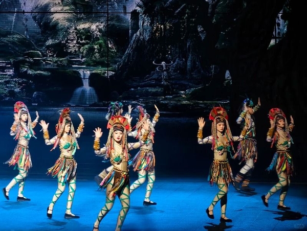 探索恩施 - 鳳凰古城 - 天門山 - 七十二七樓（五天四夜） KHÁM PHÁ ÂN THI - PHƯỢNG HOÀNG CỔ TRẤN - THIÊN MÔN SƠN - 72 KỲ LẦU ( 5 NGÀY 4 ĐÊM )