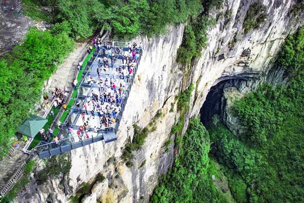 重慶 - 武隆:天生三橋 - 仙女山 - 洪崖洞（四天四夜） TRÙNG KHÁNH - VŨ LONG:THIÊN SINH TAM KIỀU - NÚI TIÊN NỮ - HỒNG NHAI ĐỘNG（4 NGÀY 4 ĐÊM)