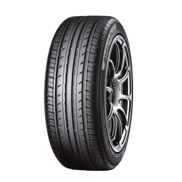 vo-lop-195-55r16-maxxis-vo-lop-xe-o-to-bmw-116i