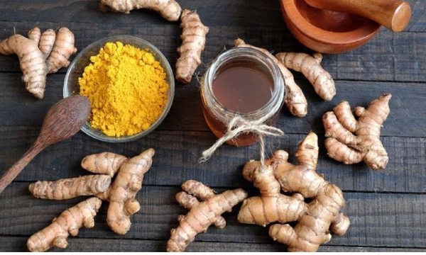 Dùng nghệ và mật ong trong điều trị viêm loét dạ dày tại nhà