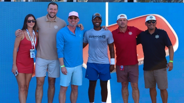 TẠI SAO VỢT PROTON LẠI ĐƯỢC NHIỀU VĐV PICKLEBALL LỰA CHỌN?