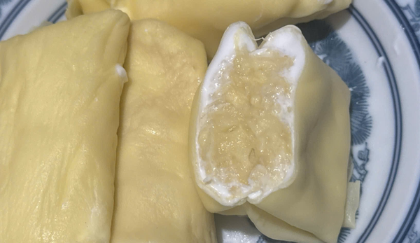 Crepe sầu riêng kem tươi