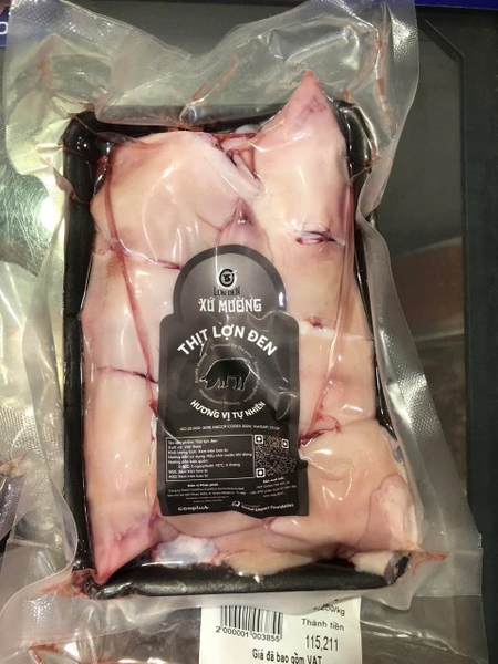 Thịt lợn đen Xứ Mường Chân Giò