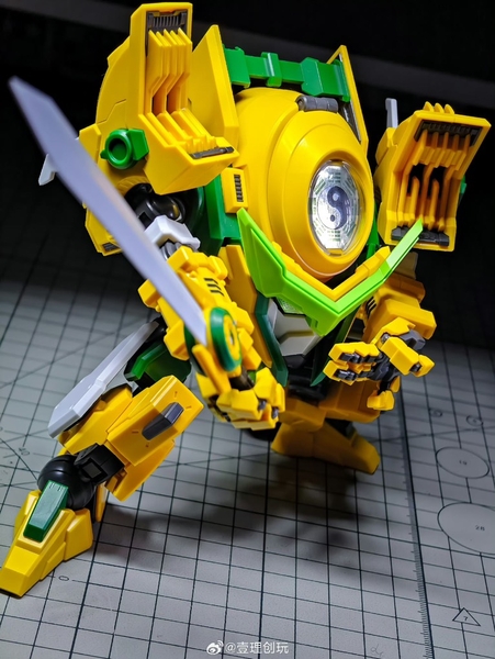 MÔ HÌNH LẮP RÁP YILICHUANGWAN CHUỐI PHÁP SƯ FR-M03 BANANA GUADIAN