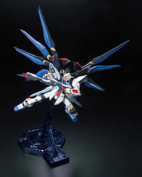 [HÀNG SẴN] BANDAI MÔ HÌNH LẮP RÁP MG 1/100 STRIKE FREEDOM GUNDAM FULL BURST MODE