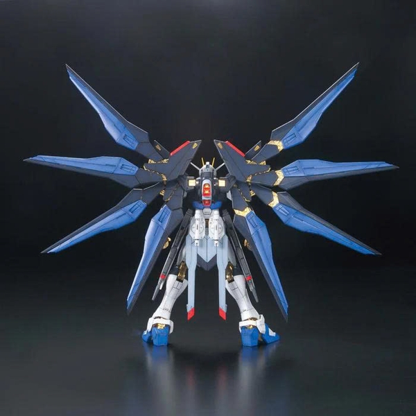 [HÀNG SẴN] BANDAI MÔ HÌNH LẮP RÁP MG 1/100 STRIKE FREEDOM GUNDAM FULL BURST MODE