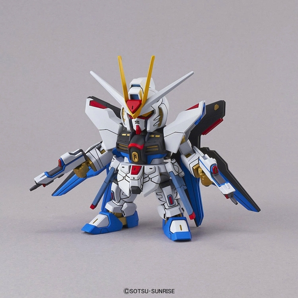 [HÀNG CÓ SẴN] BANDAI Mô hình SD Gundam EX-Standard Strike Freedom Gundam