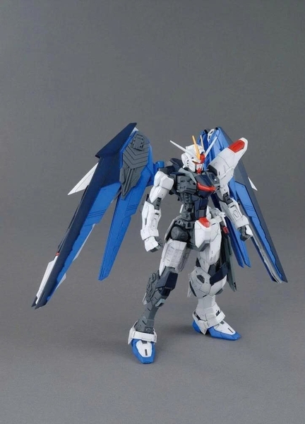 [HÀNG CÓ SẴN] BANDAI MG 1/100 SEED FREEDOM 2.0 GUNDAM