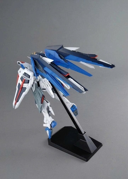 [HÀNG CÓ SẴN] BANDAI MG 1/100 SEED FREEDOM 2.0 GUNDAM