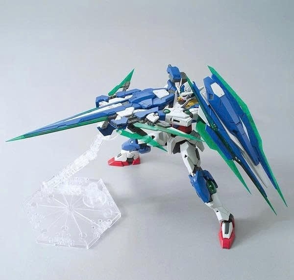 [HÀNG CÓ SẴN] BANDAI MÔ HÌNH LẮP RÁP MG 1/100 00 QAN[T] FULL SABER