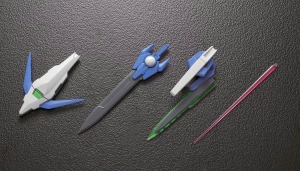 [HÀNG CÓ SĂN ] BANDAI MÔ HÌNH LẮP RÁP HG 1/144 GUNDAM AMAZING EXIA