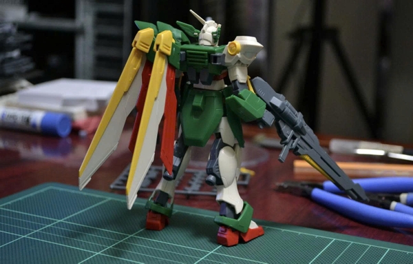 [HÀNG SẴN] BANDAI MÔ HÌNH LẮP RÁP HG 1/144 WING GUNDAM FENICE