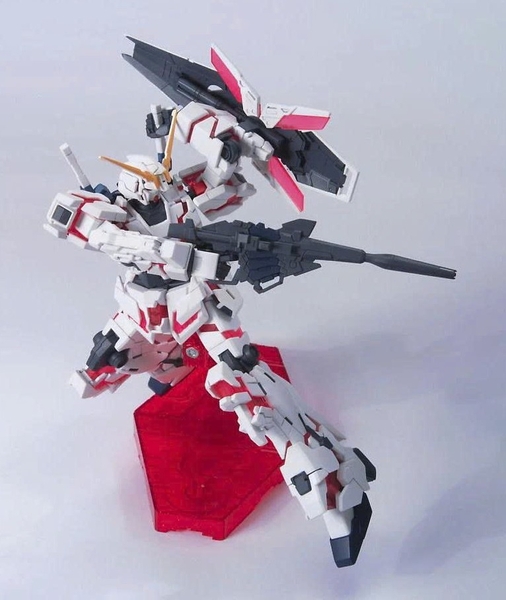 [HÀNG CÓ SẴN] BANDAI Mô hình lắp ráp 1/144 HGUC RX-0 UNICORN GUNDAM (DESTROY MODE)